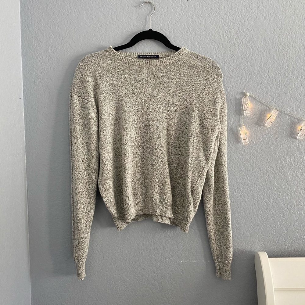 grey brandy melville sweater